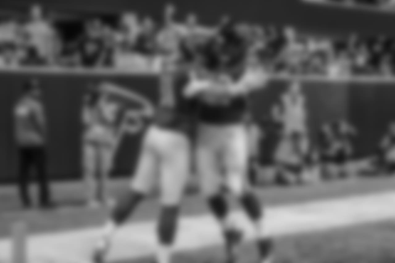 TE Austin Hooper, TE Logan Paulsen
