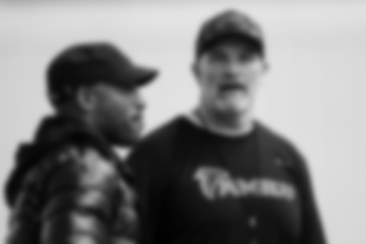 Dan Quinn, head coach, Ronde Barber