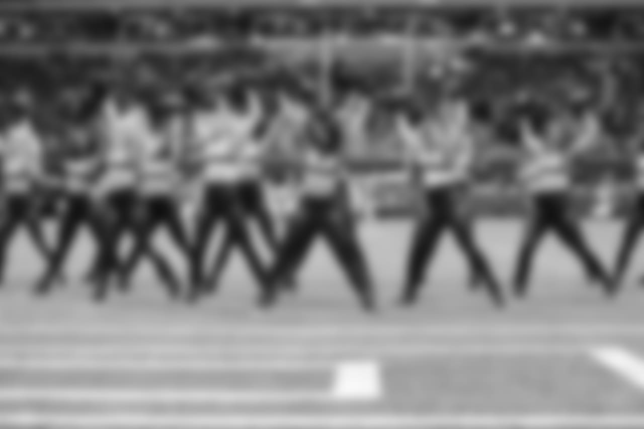 AM8K1287_2000