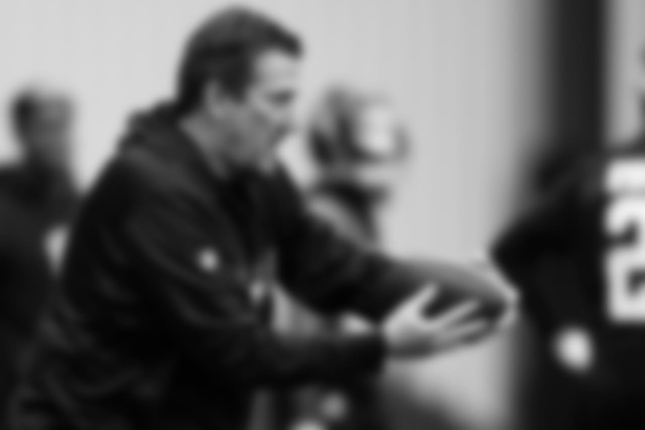 Greg Knapp, quarterbacks coach