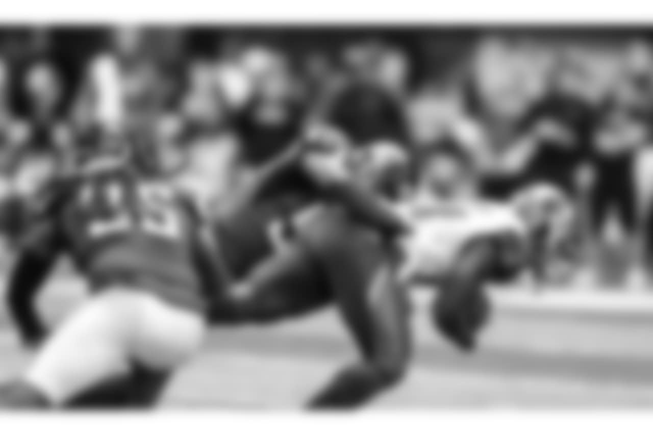 LB Foye Oluokun