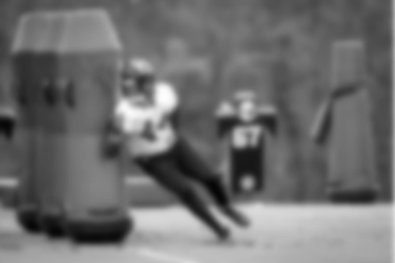OLB Vic Beasley, Jr.
