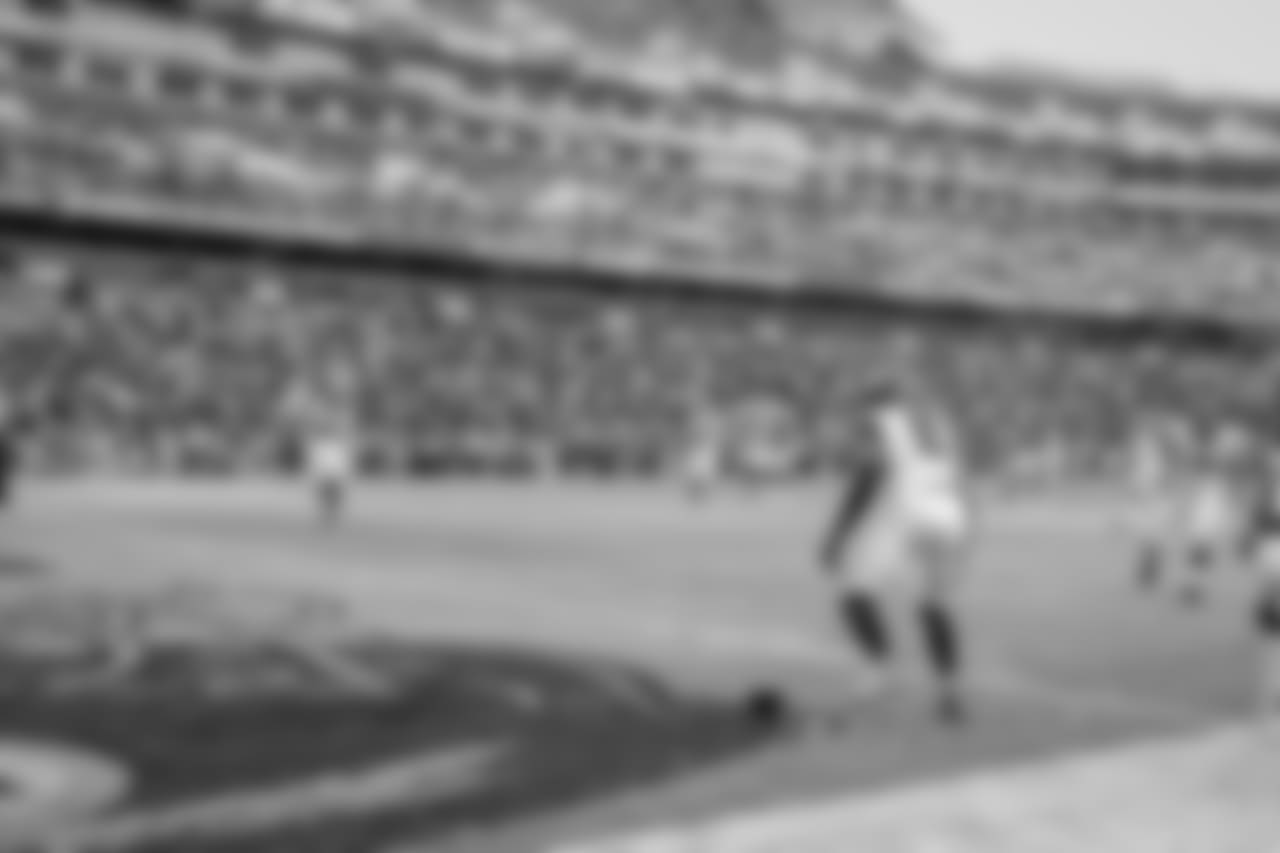 WR Julio Jones keeps going for his first touchdown of the 2018 season.