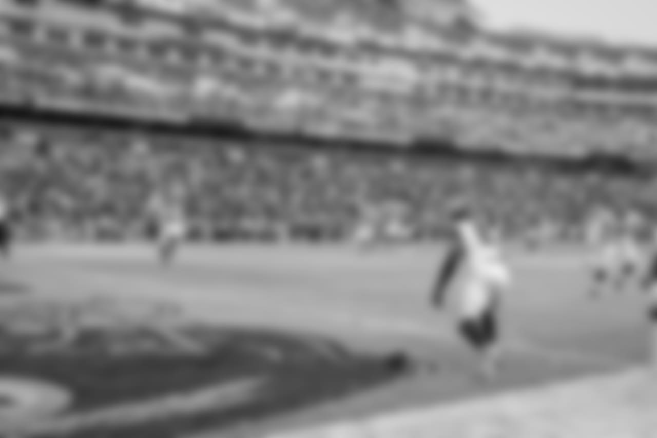 WR Julio Jones keeps going for his first touchdown of the 2018 season.