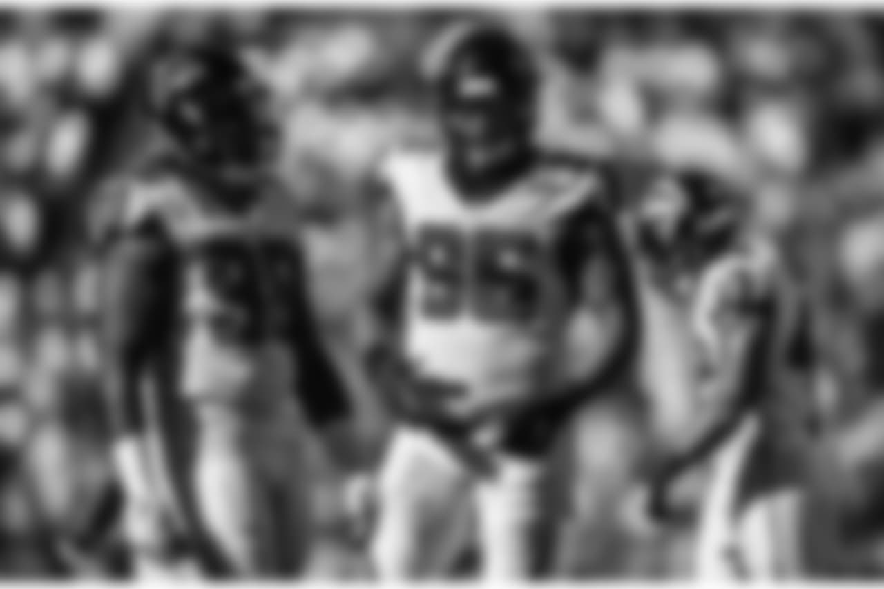 DE Takk McKinley, DT Jack Crawford
Atlanta Falcons / Alika Jenner