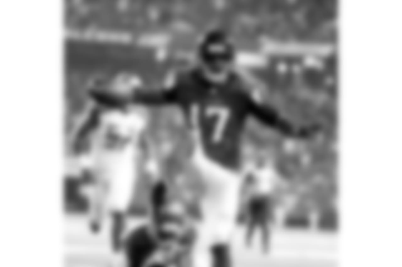 WR Devin Hester