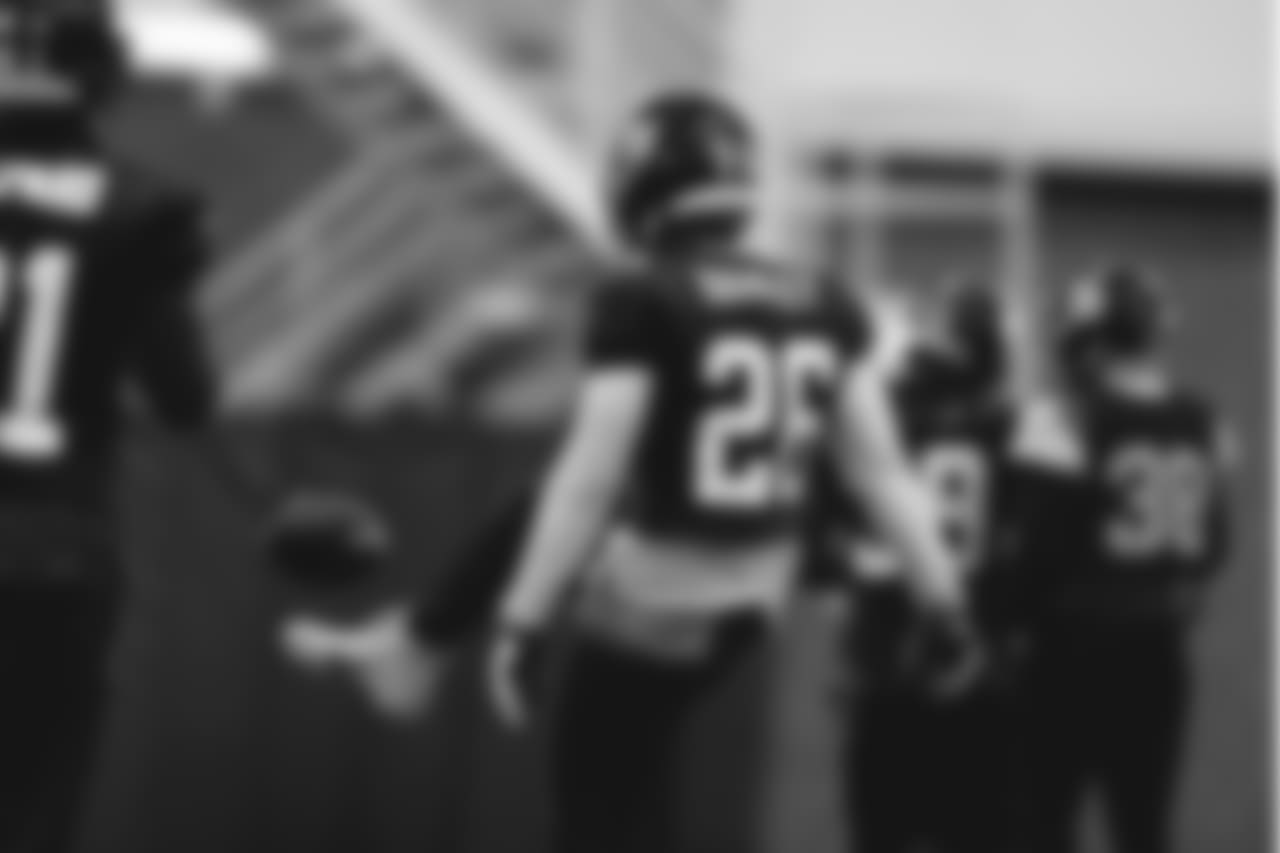 E_E_18_1129_GiantsPractice036