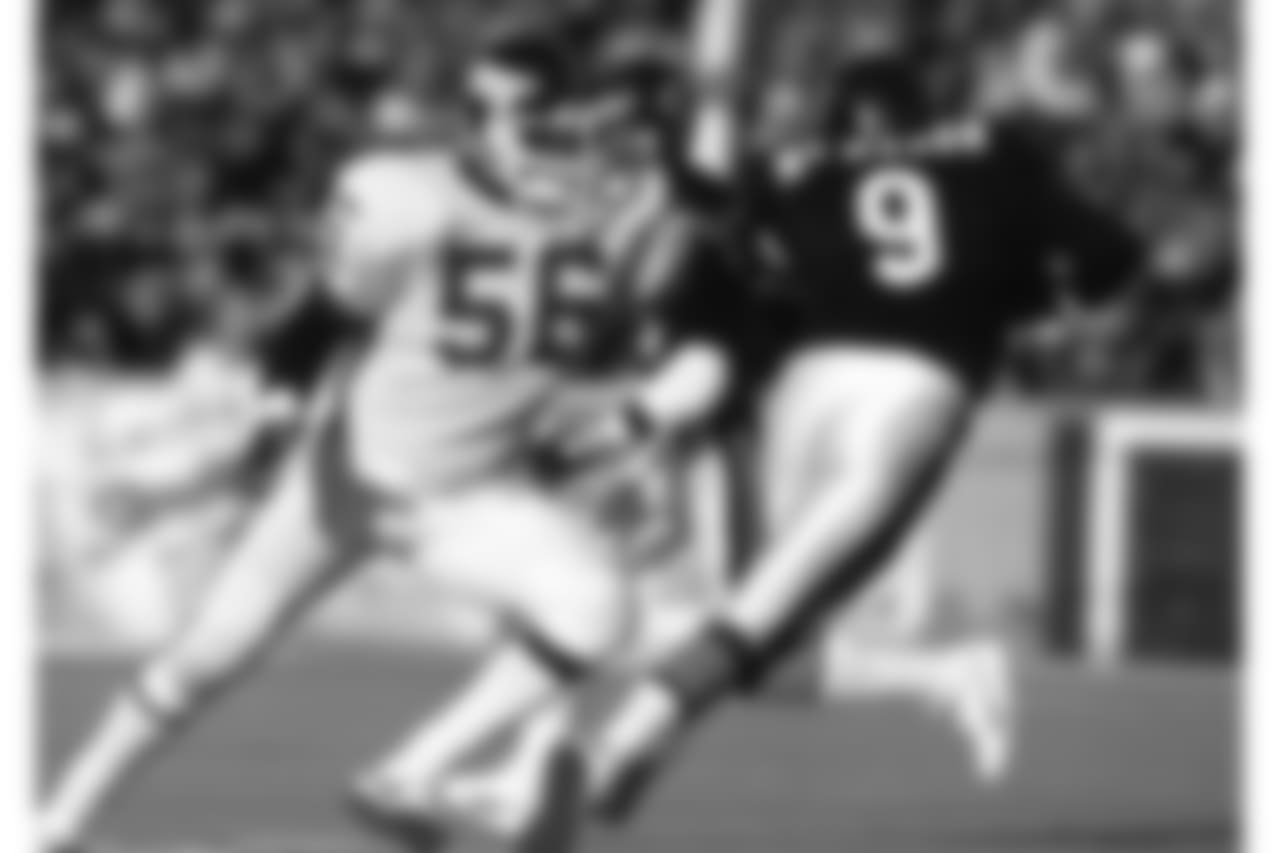 New York Giants linebacker Lawrence Taylor (56) is seen in action during an NFL game against the Chicago Bears in this undated photo. (Tony Tomsic via AP)