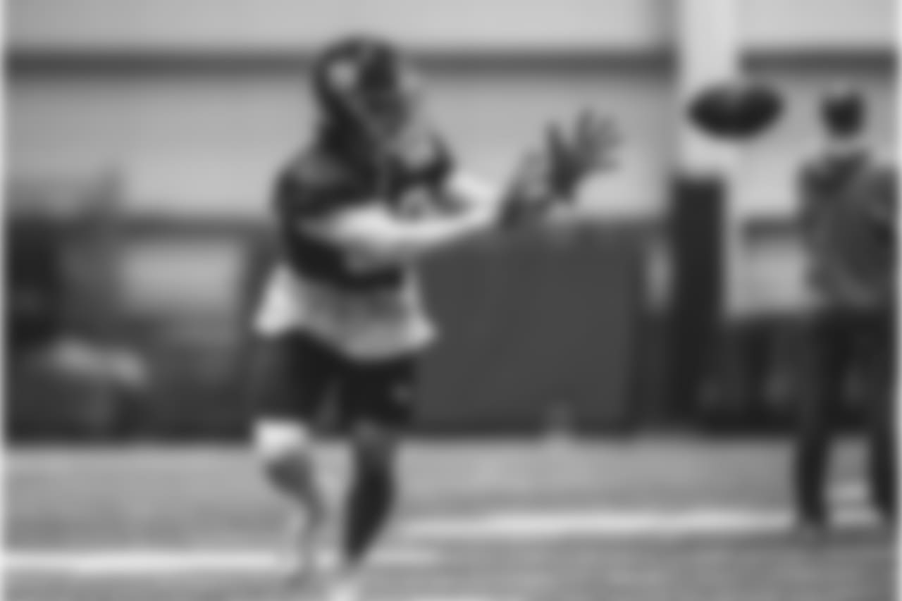 E_18_1115_GiantsPractice035