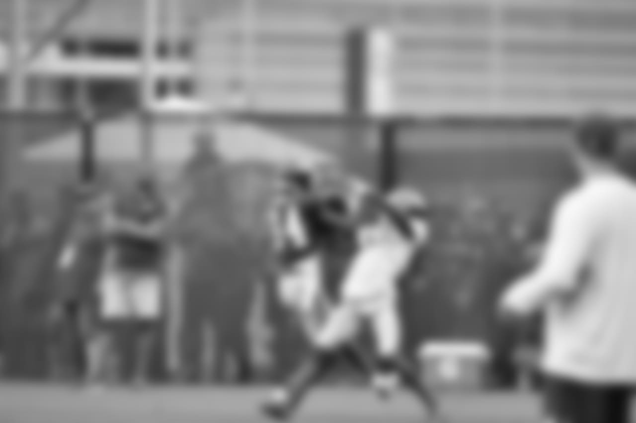 Giants hit the practice field on Monday