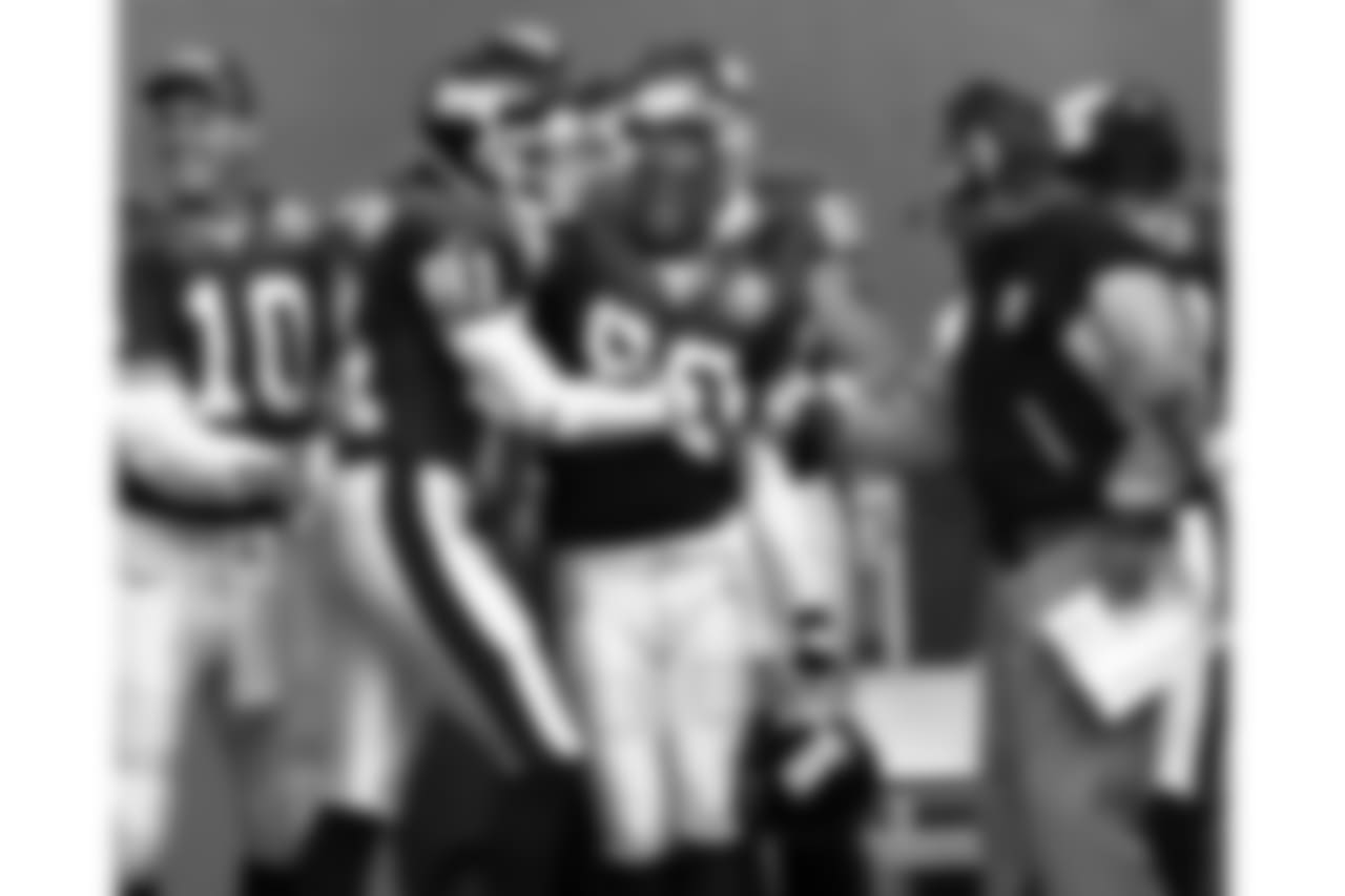 10. New York Giants (1999) -- 232.4 Yds/G