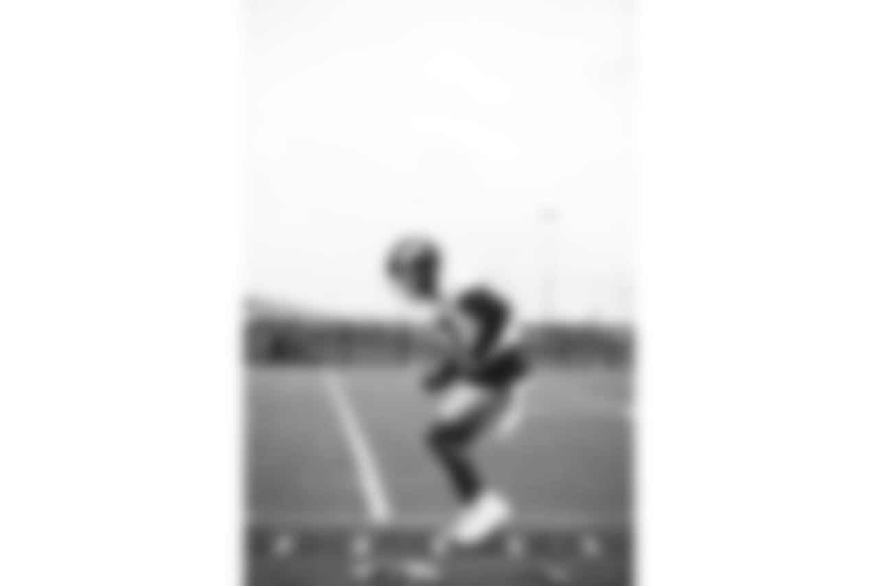 E_18_1009_GiantsPractice008
