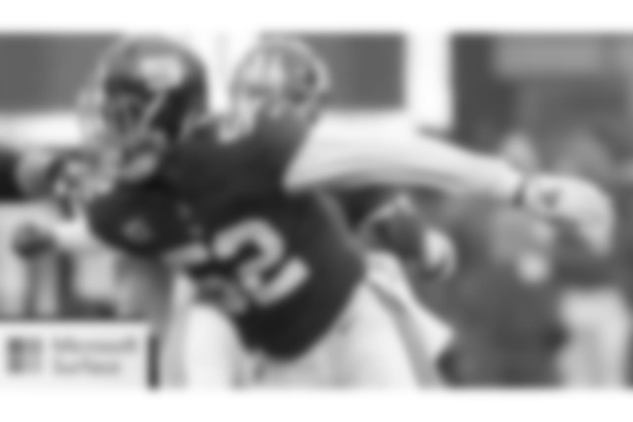 LB Alec Ogletree: Ogletree now has five interceptions this season, tying Jerry Hillebrand’s record set in 1963 for most by a linebacker in franchise history. With those hands, the veteran linebacker is lobbying coach Pat Shurmur and offensive coordinator Mike Shula for some snaps at tight end.