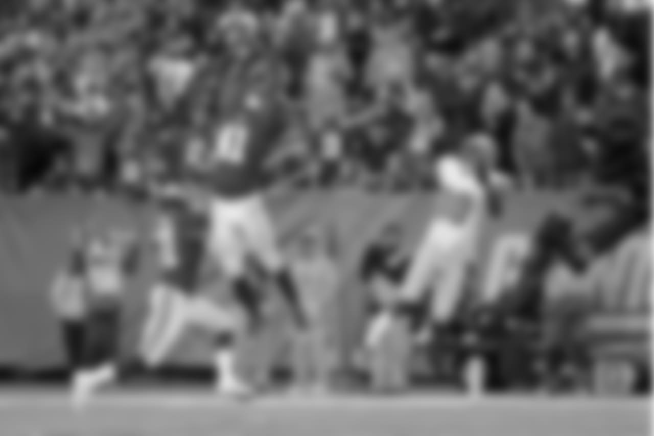 CB DOMINIQUE RODGERS-CROMARTIERodgers-Cromartie sealed the Giants’ 10th victory with an interception in the end zone with 1:58 left in the game. It was his third pick of the season as he went on to finish with seven tackles and three passes defensed.