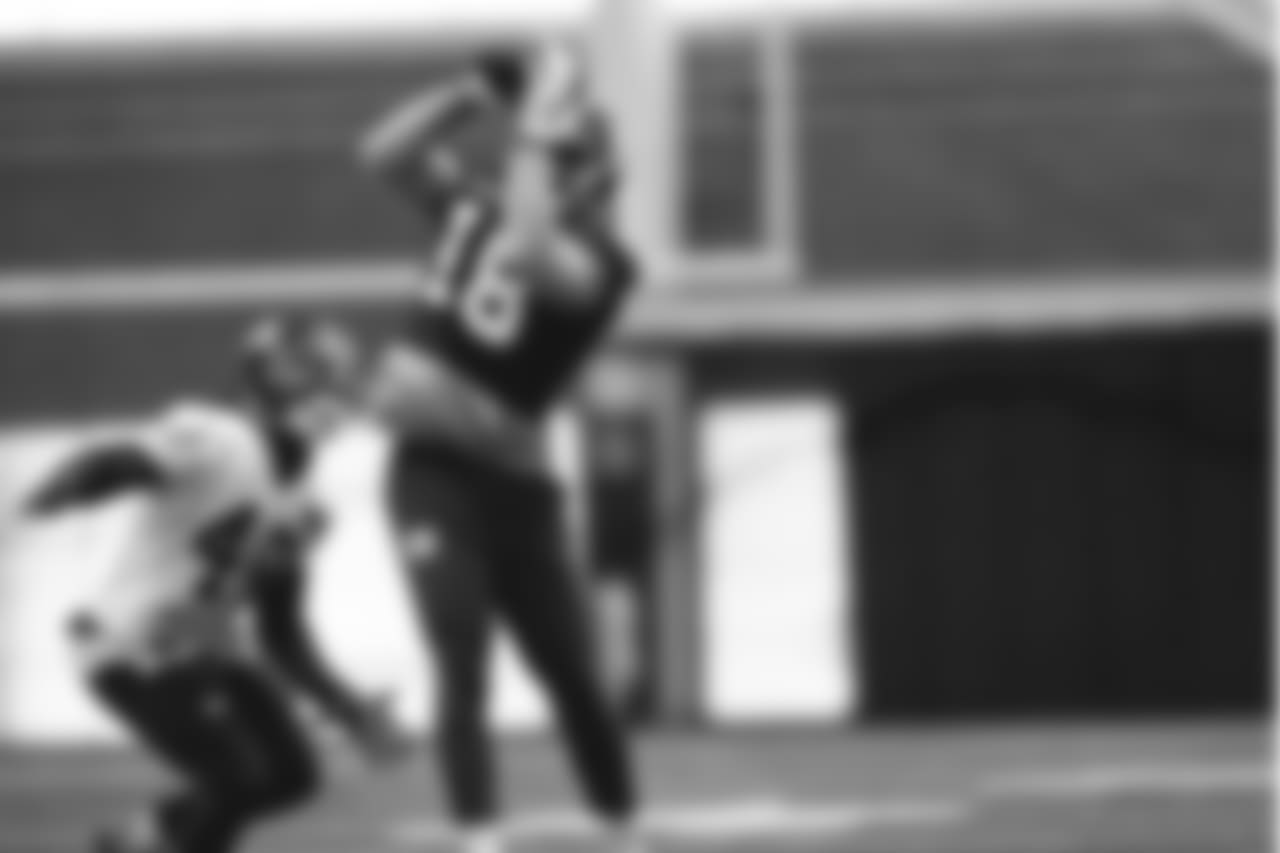 E_E_18_1129_GiantsPractice026
