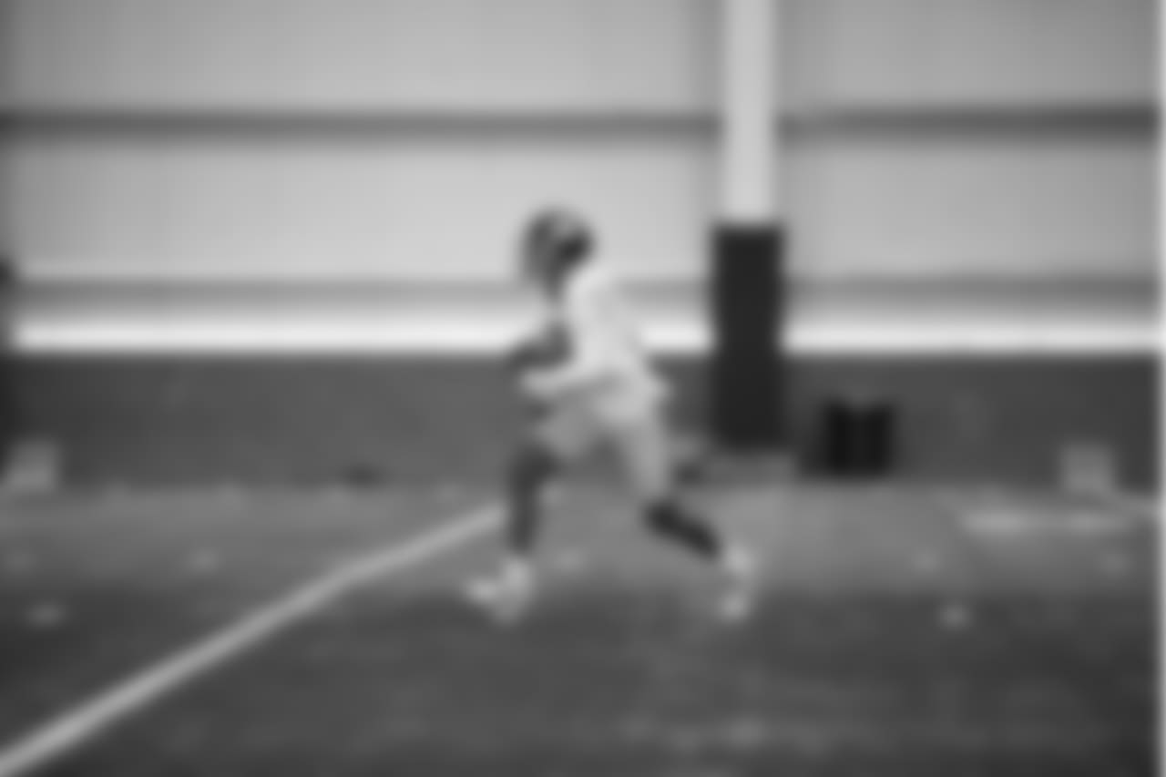 E_18_1220_GiantsPractice030