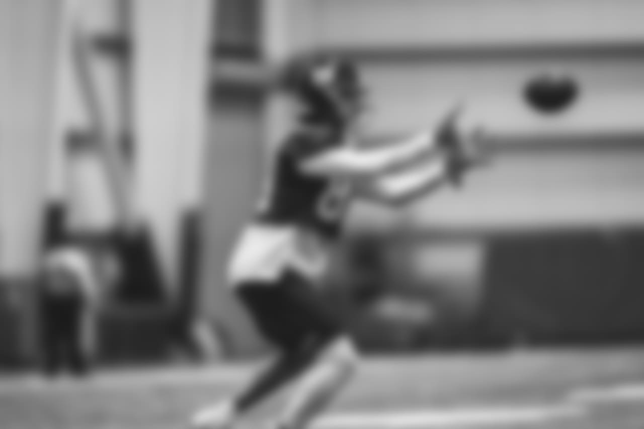 E_18_1115_GiantsPractice037