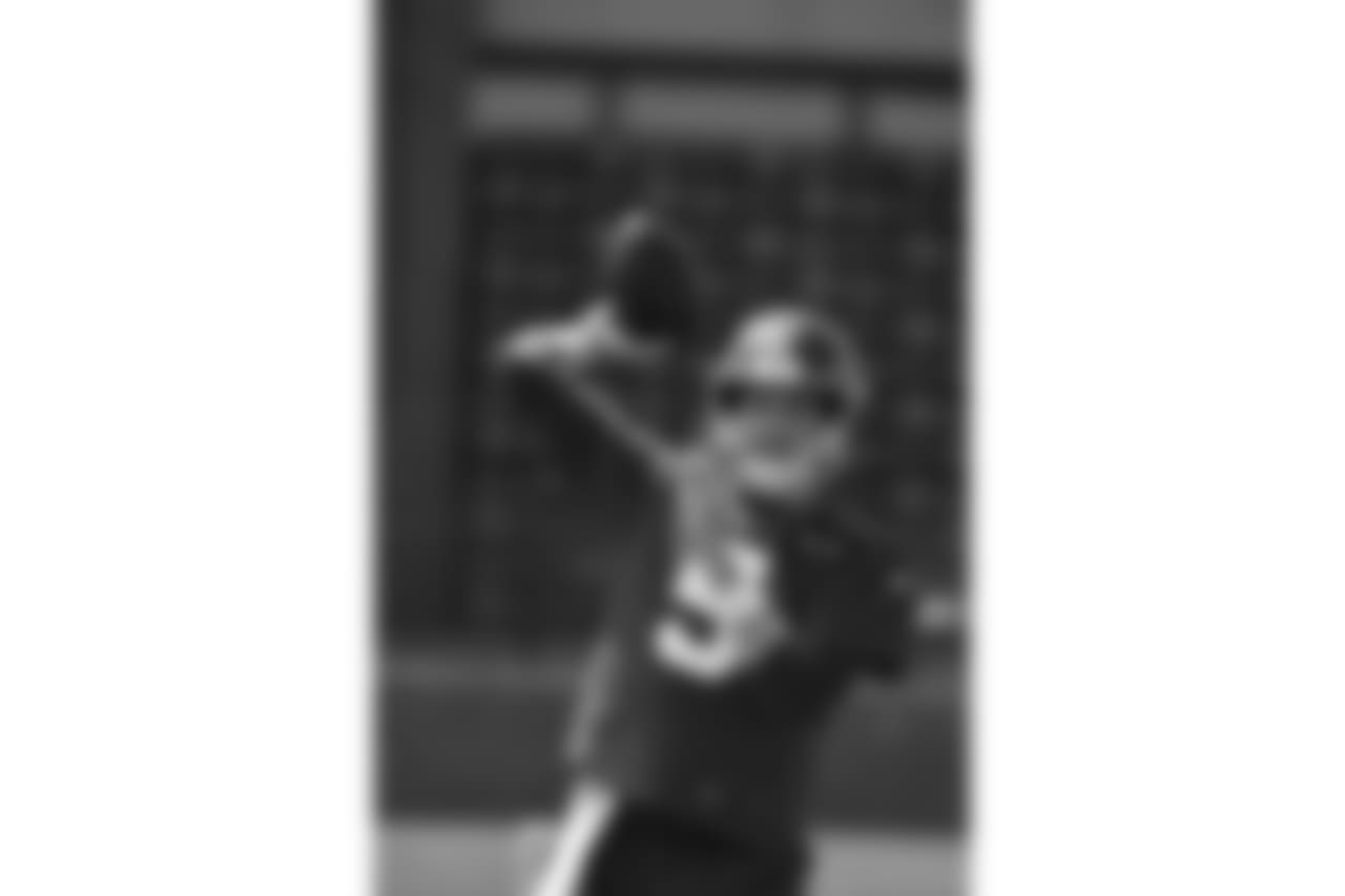 QB Davis Webb