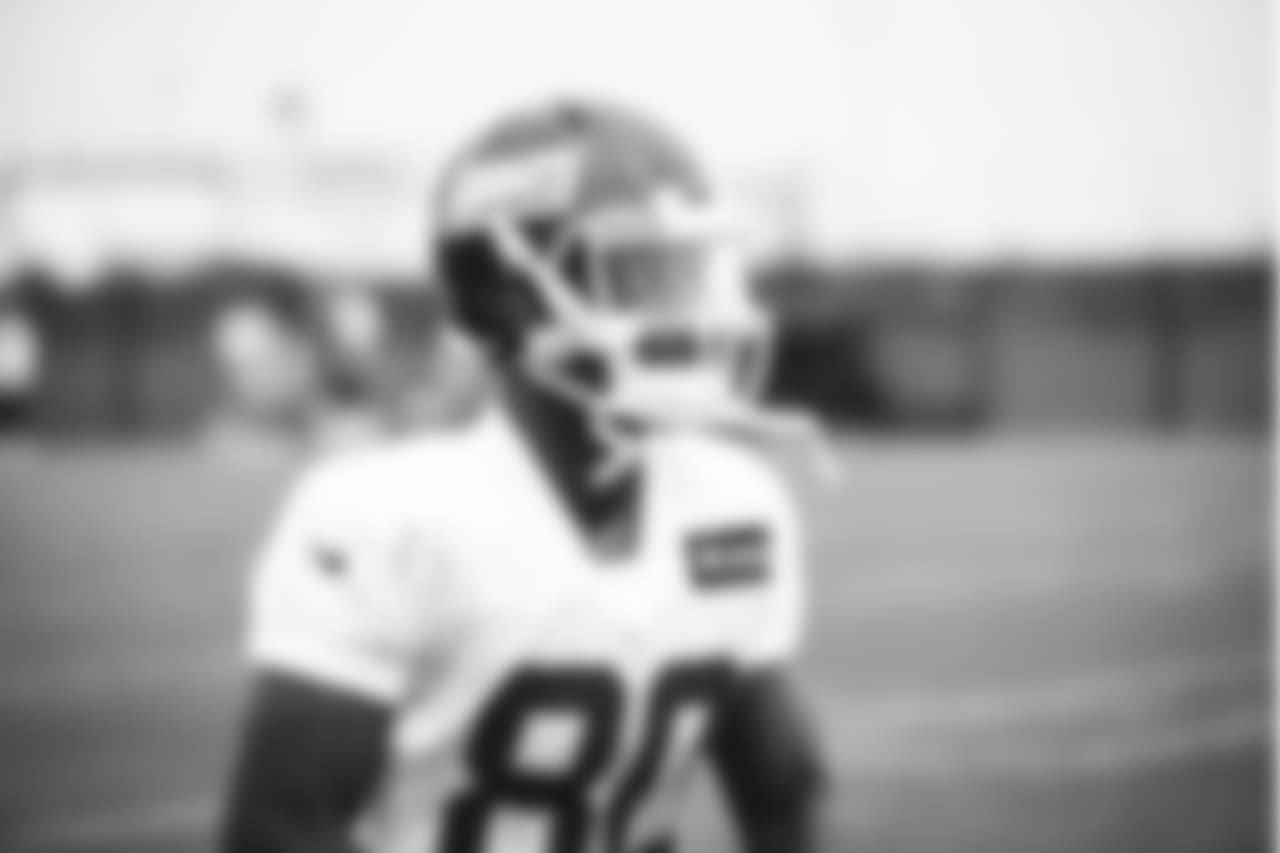 E_18_1009_GiantsPractice006