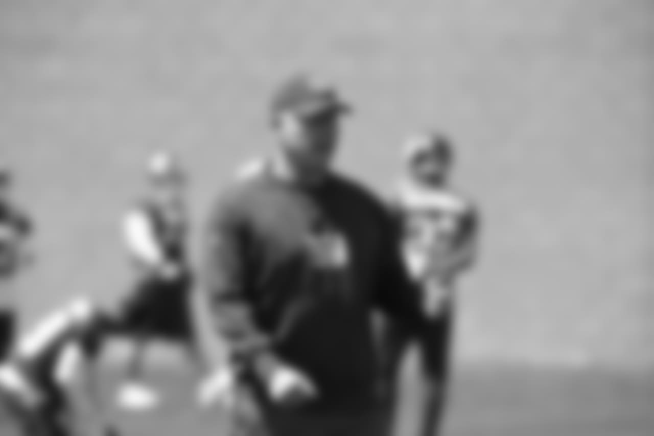 Head Coach Pat Shurmur
