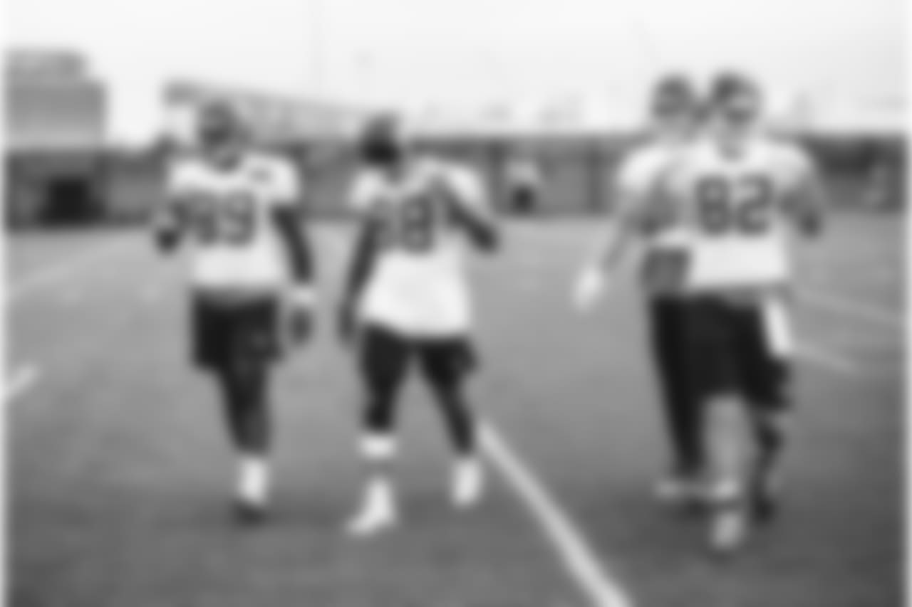 E_18_1009_GiantsPractice012