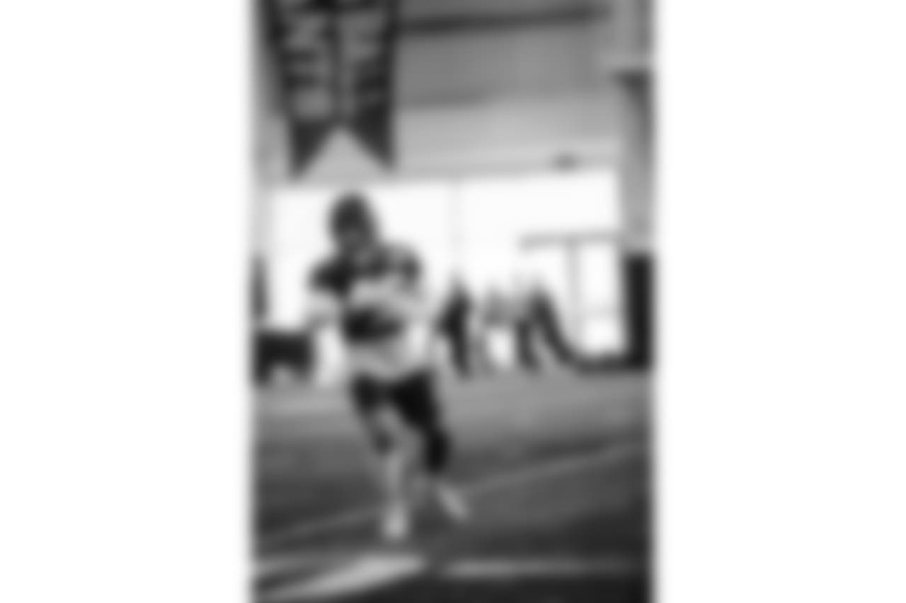 E_18_1227_GiantsPractice054