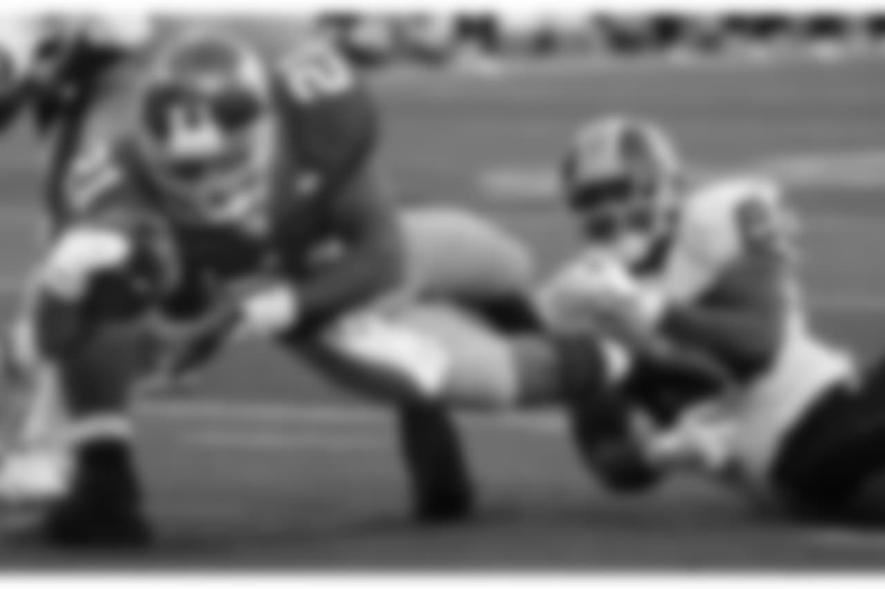 6. Tiki Barber (1997-2006) - 416 PTS