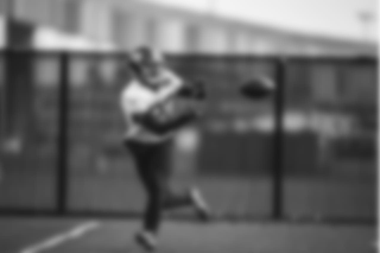 E_18_1121_GiantsPractice011