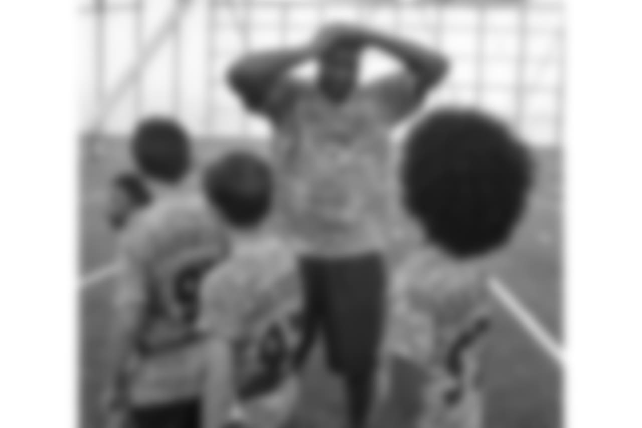 Jacksonville Jaguars defensive tackle Malik Jackson Salute to Service Football Camp for military children Wednesday June 6, 2018 in Jacksonville, Fl. (Rick Wilson/Jacksonville Jaguars)