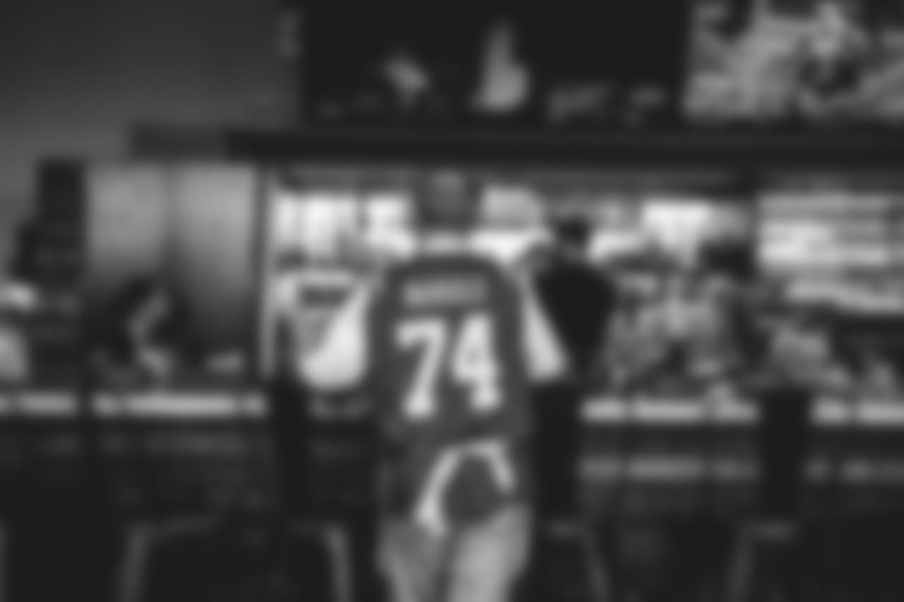 E_1D2_1706