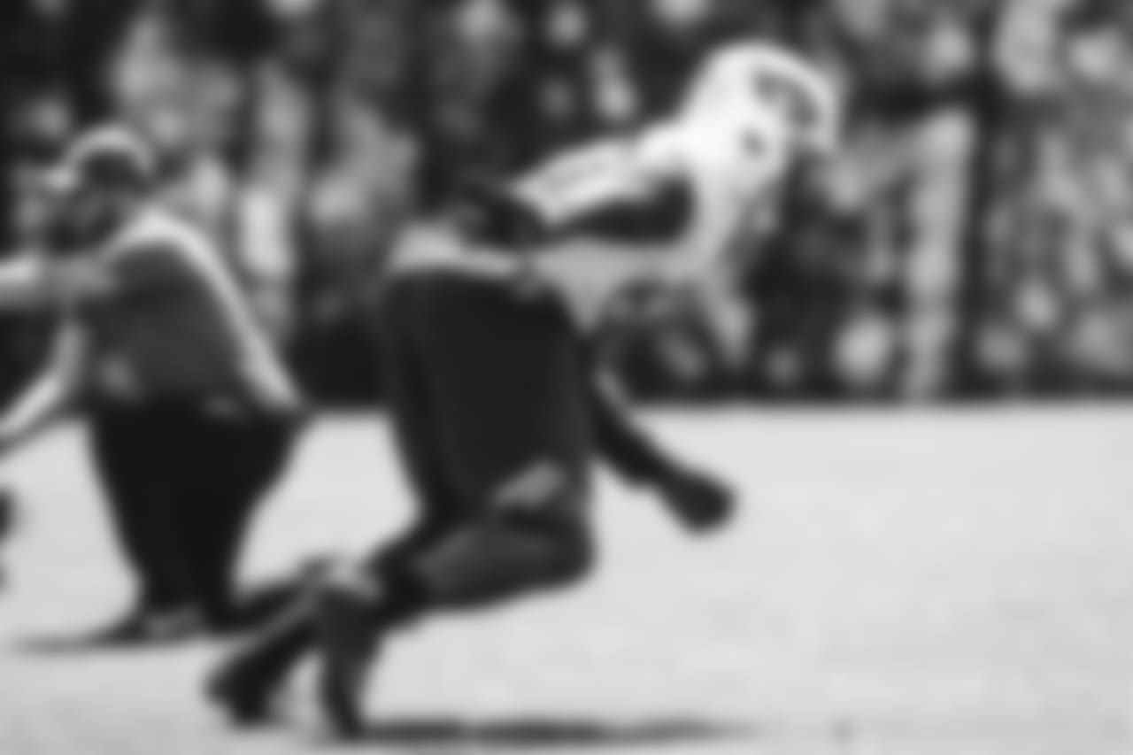#87 Clive Walford