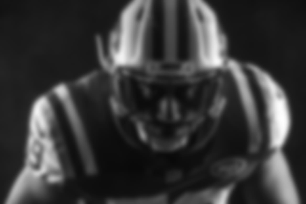 59 Frankie Luvu (LB)