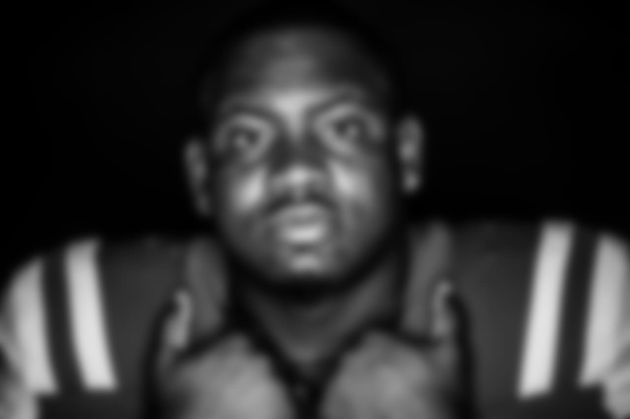 44 Lawrence Thomas (FB)