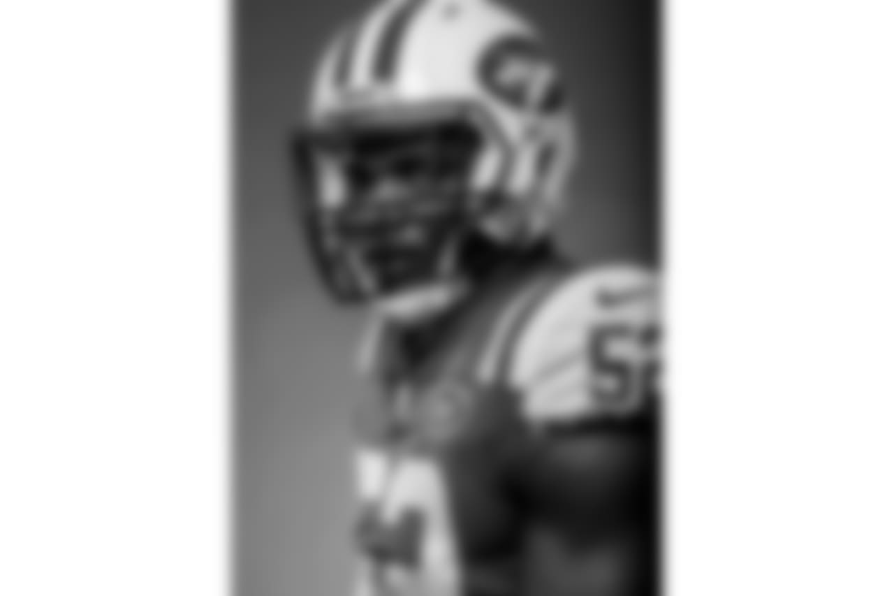 52 Anthony Wint (LB)