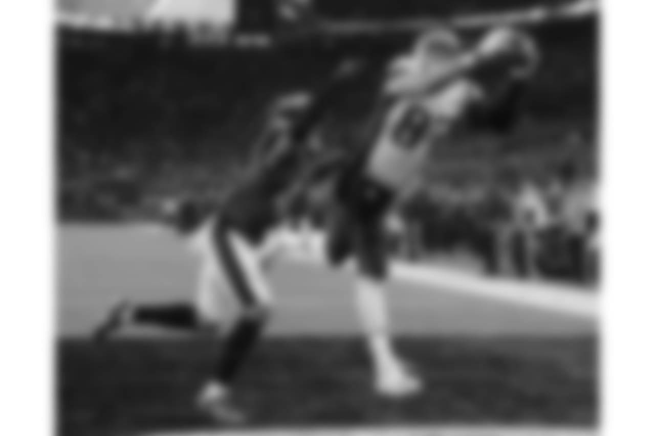 15 Rob Gronkowski