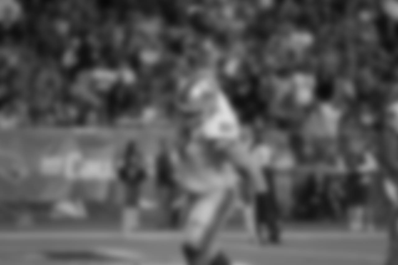 Detroit Lions center/guard Graham Glasgow (60) spikes the football in celebration of a touchdown run by Zach Zenner during a NFL football game against the Arizona Cardinals on Sunday, Dec. 9, 2018 in Glendale, Ariz. (Detroit Lions via AP).