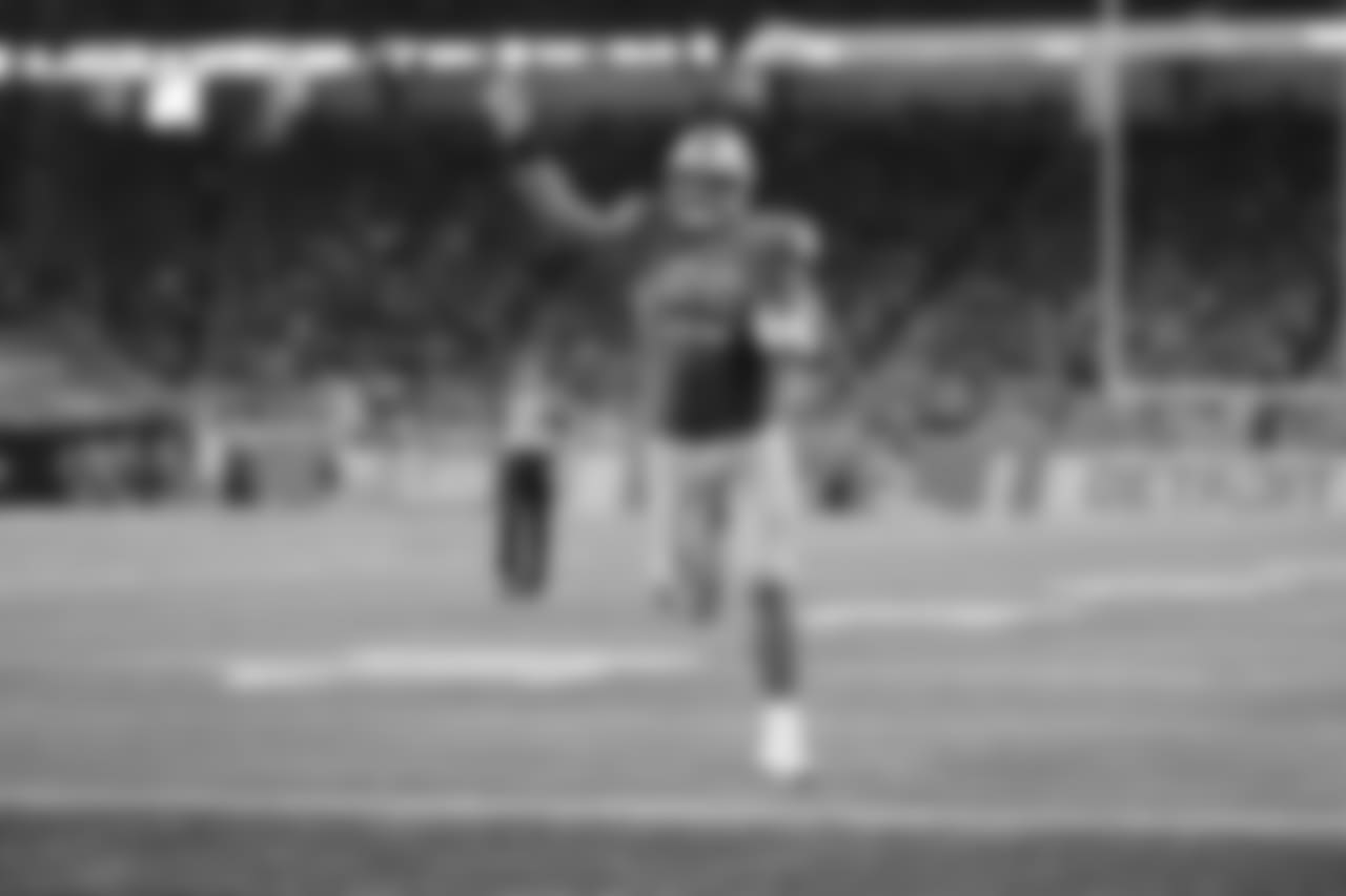 Detroit Lions tackle Taylor Decker (68) catches a touchdown pass during a NFL football game against the Los Angeles Rams on Sunday, Dec. 2, 2018 in Detroit. (Detroit Lions via AP).