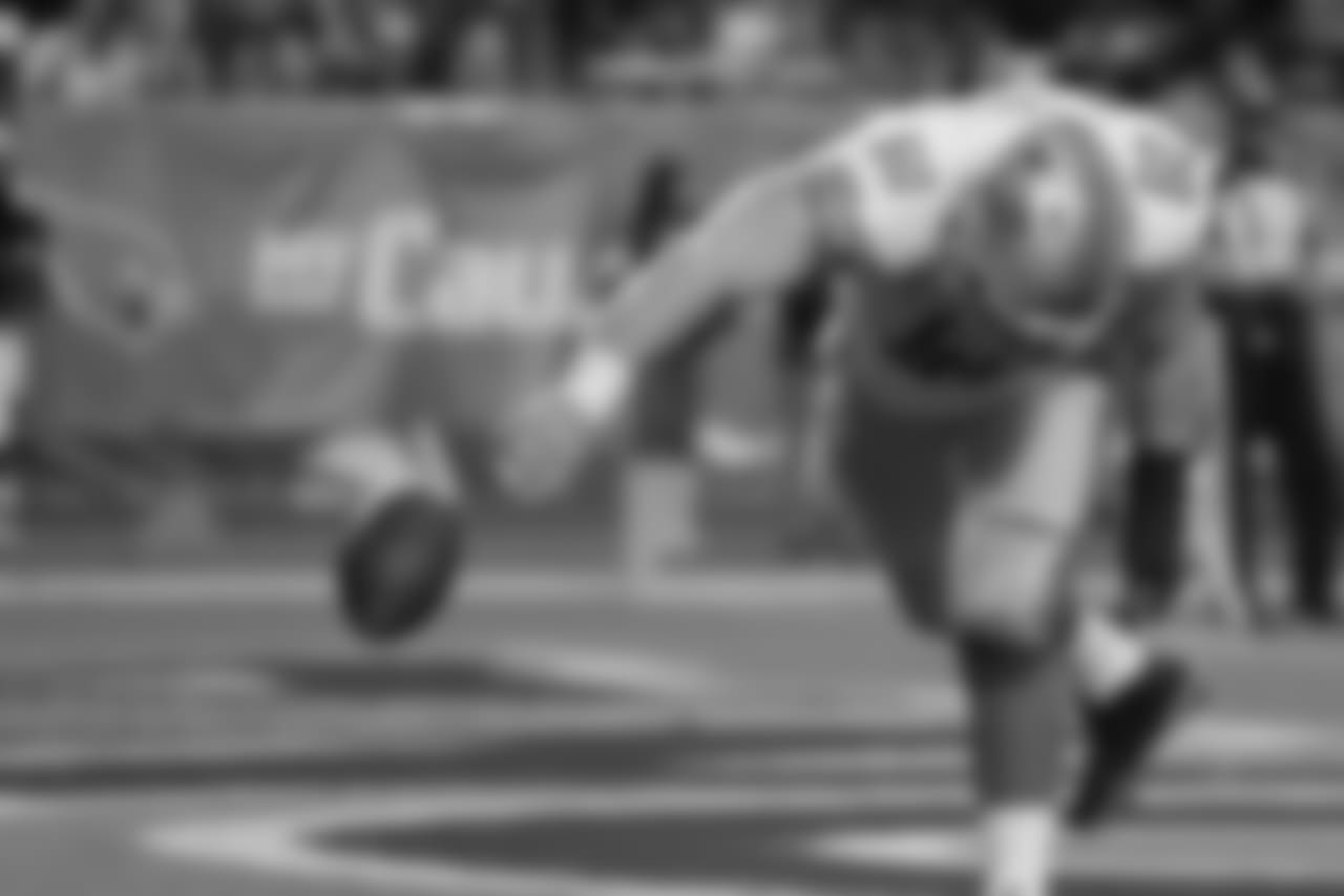 Detroit Lions center/guard Graham Glasgow (60) spikes the football in celebration of a touchdown run by Zach Zenner during a NFL football game against the Arizona Cardinals on Sunday, Dec. 9, 2018 in Glendale, Ariz. (Detroit Lions via AP).