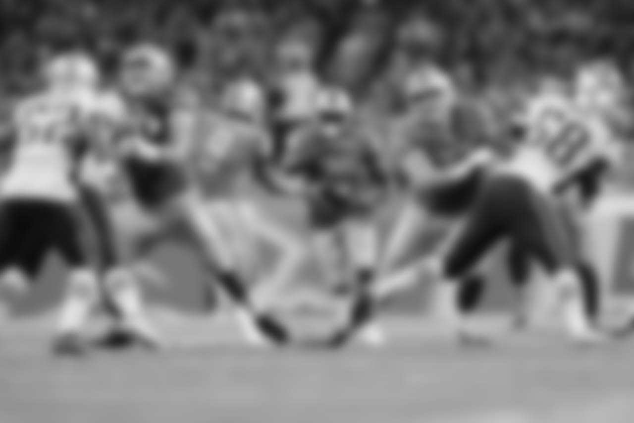 Detroit Lions running back LeGarrette Blount (29) takes the handoff during a NFL football game against the New England Patriots on Sunday, Sept. 23, 2018 in Detroit. (Detroit Lions via AP).