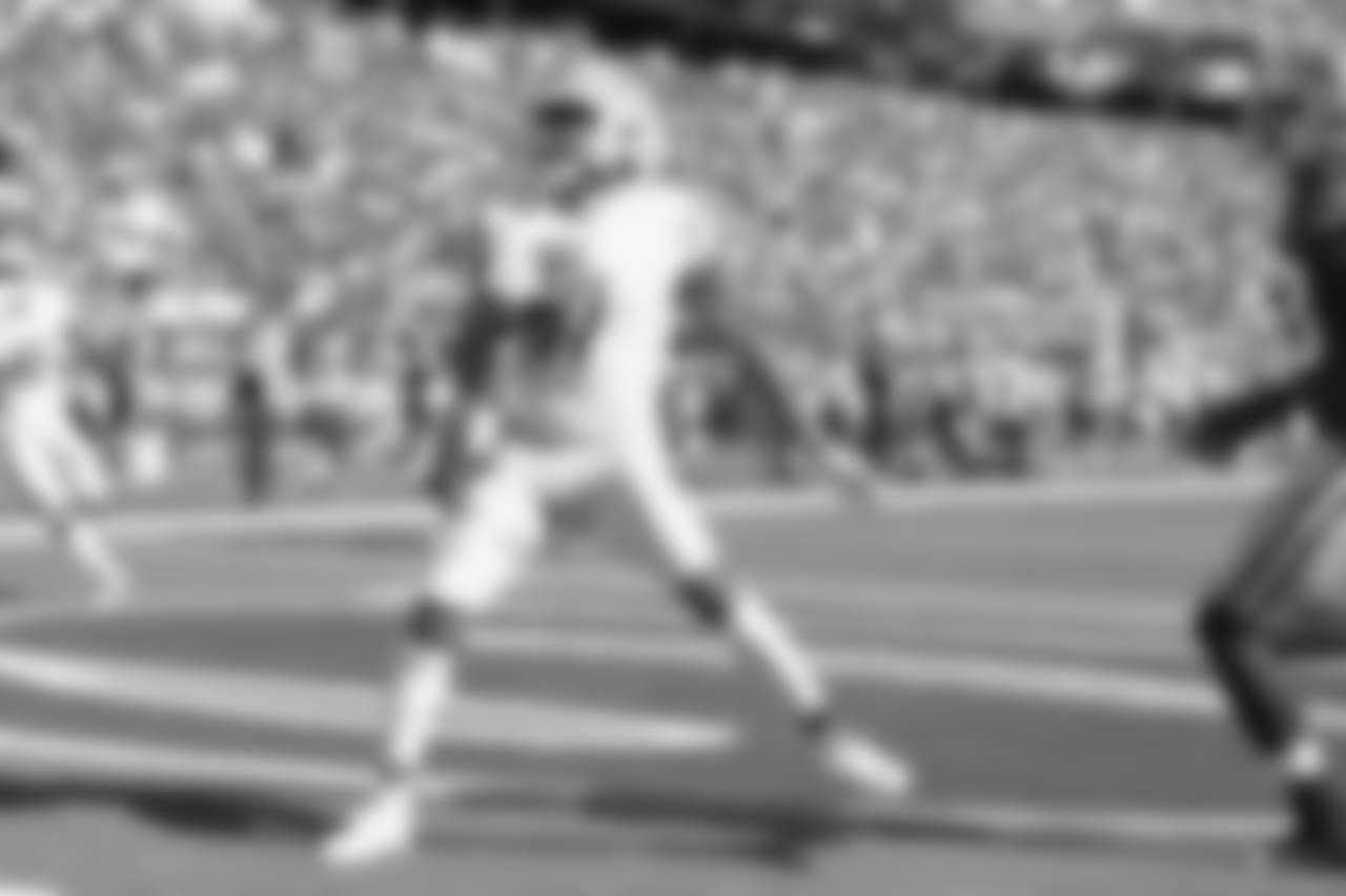 Detroit Lions wide receiver Marvin Jones Jr. (11) catches a touchdown pass during a NFL football game against the San Francisco 49ers on Sunday, Sept. 16, 2018 in Santa Clara, Calif. (Detroit Lions via AP).