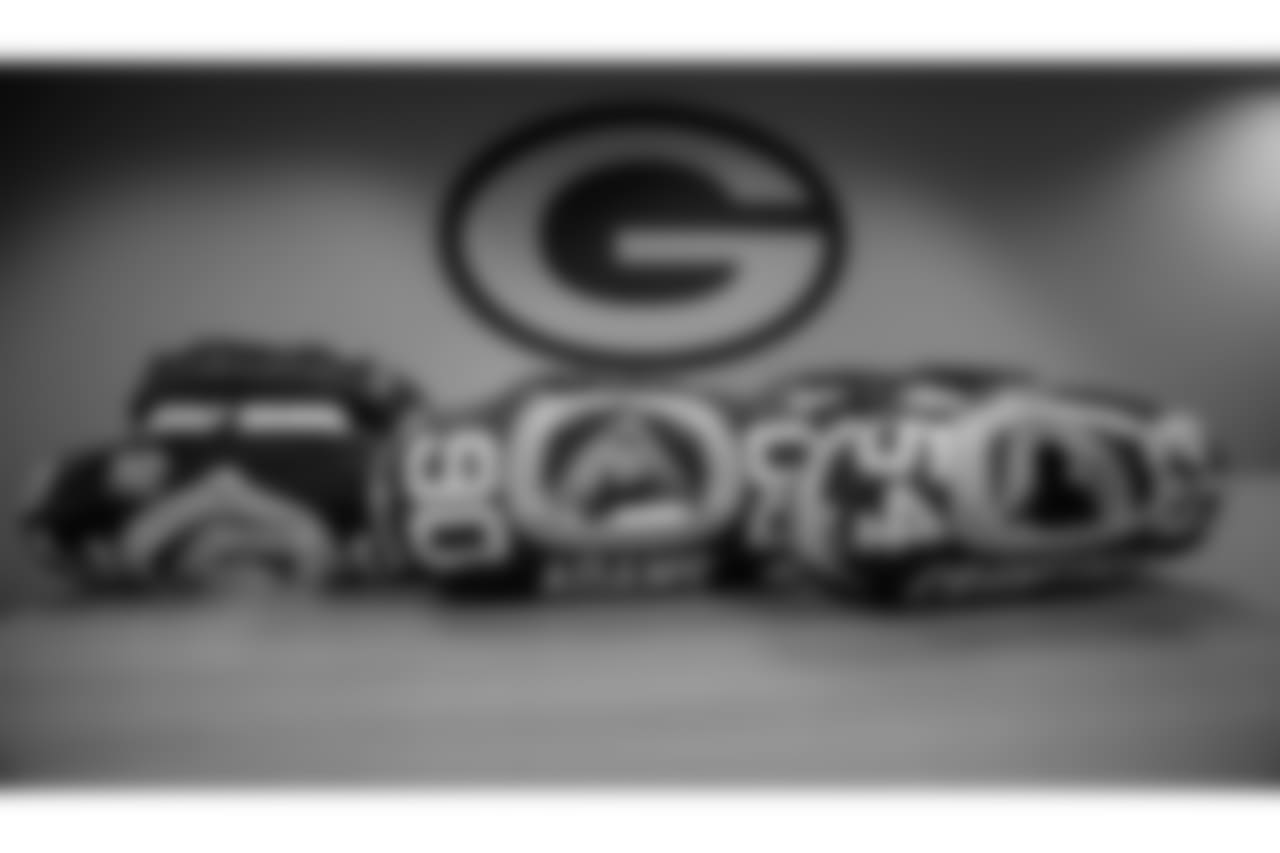 181015-packers-locker-room-bobber-33