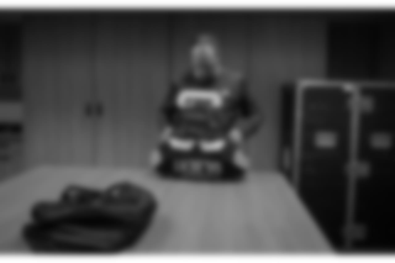 181015-packers-locker-room-bobber-19