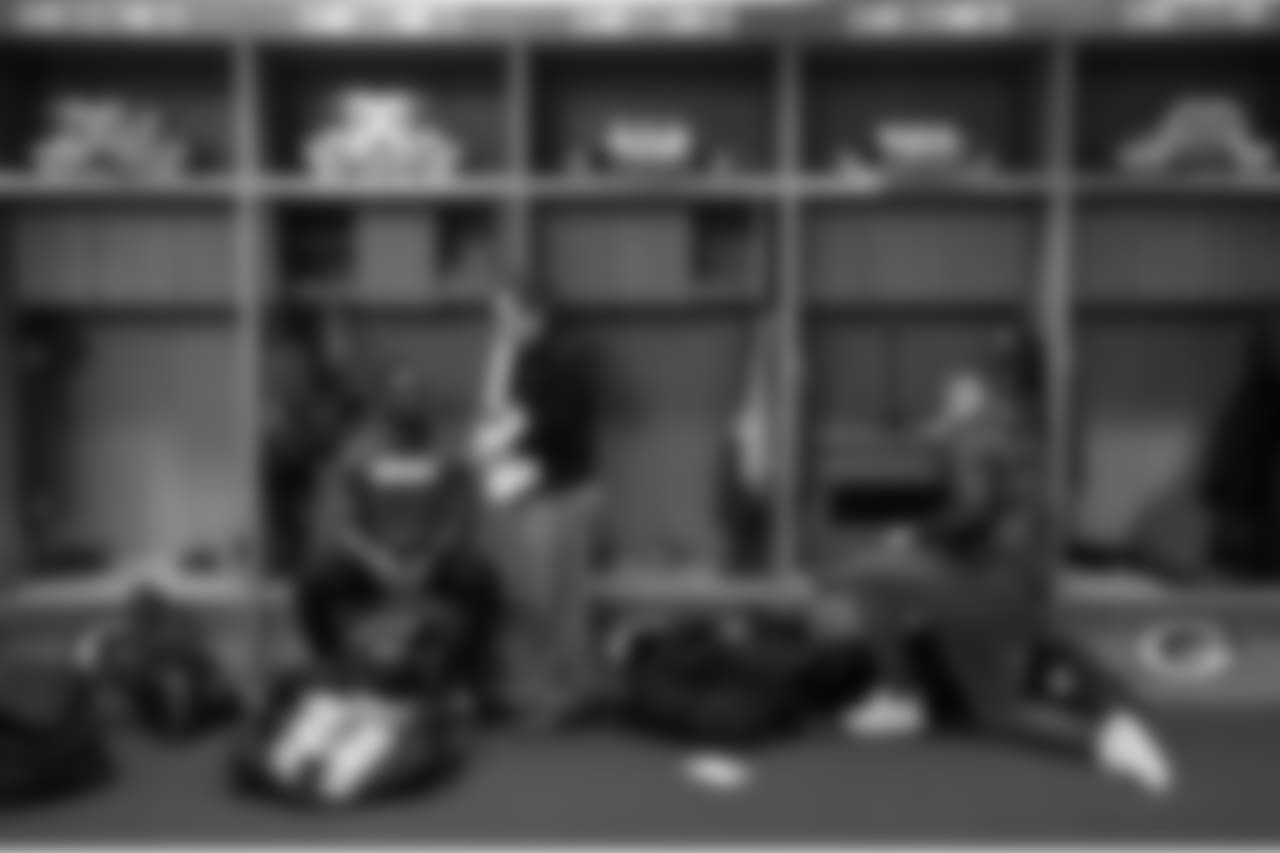 181231-locker-room-cleanout-06