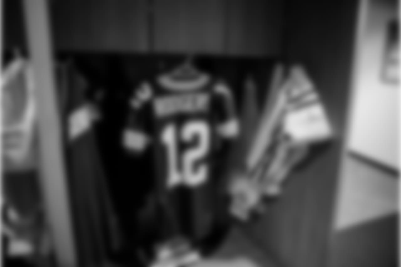 181209-packers-locker-room-bobber-21