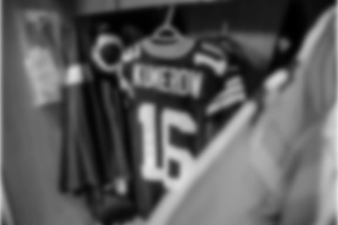 181202-locker-room-bobber-19