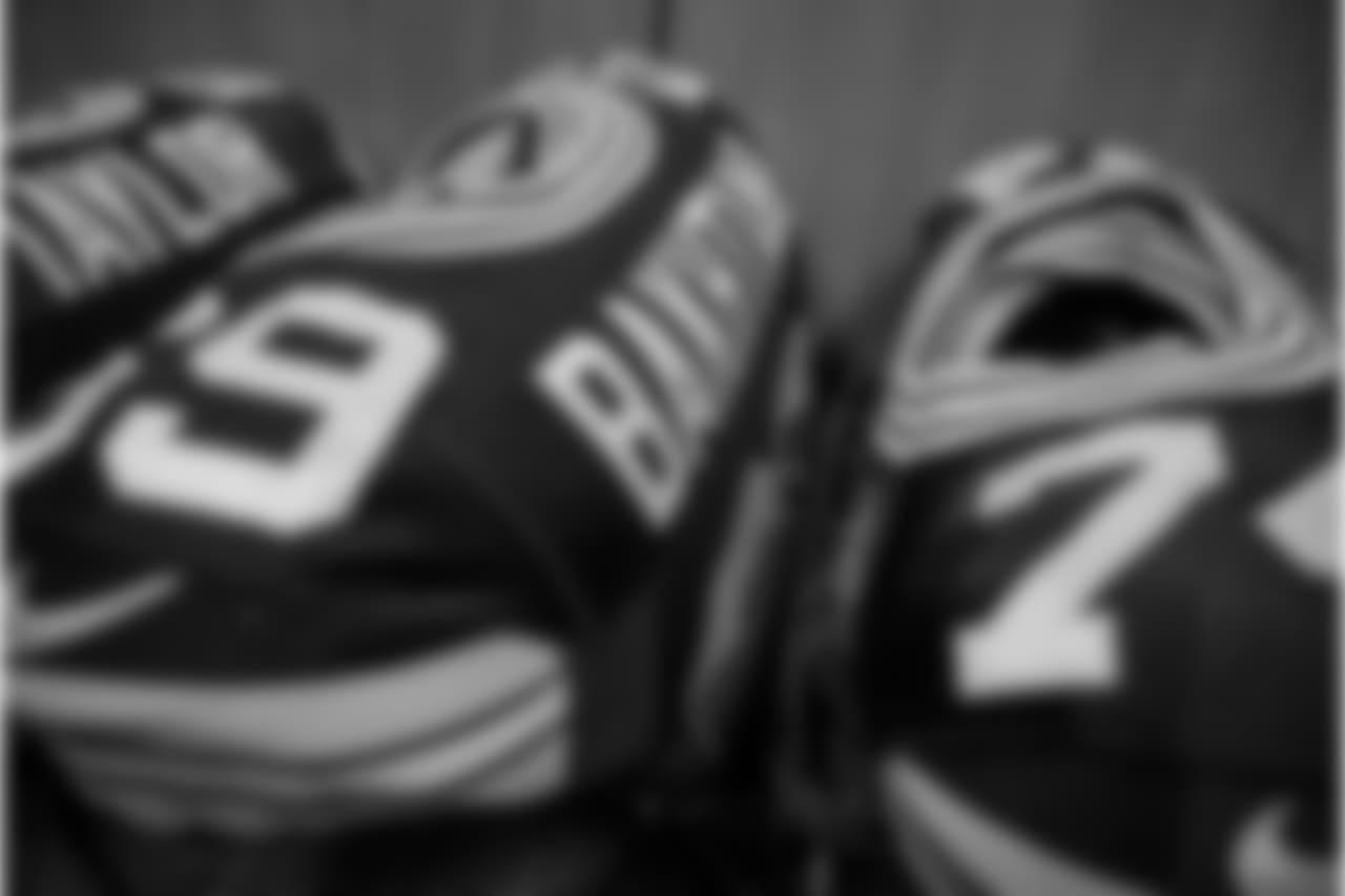 181015-packers-locker-room-bobber-17