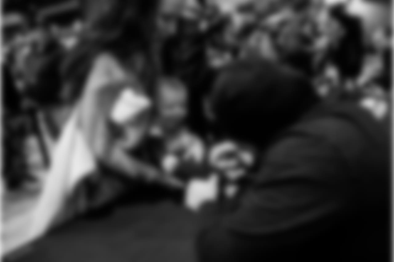181217-salvation-army-autographys-20