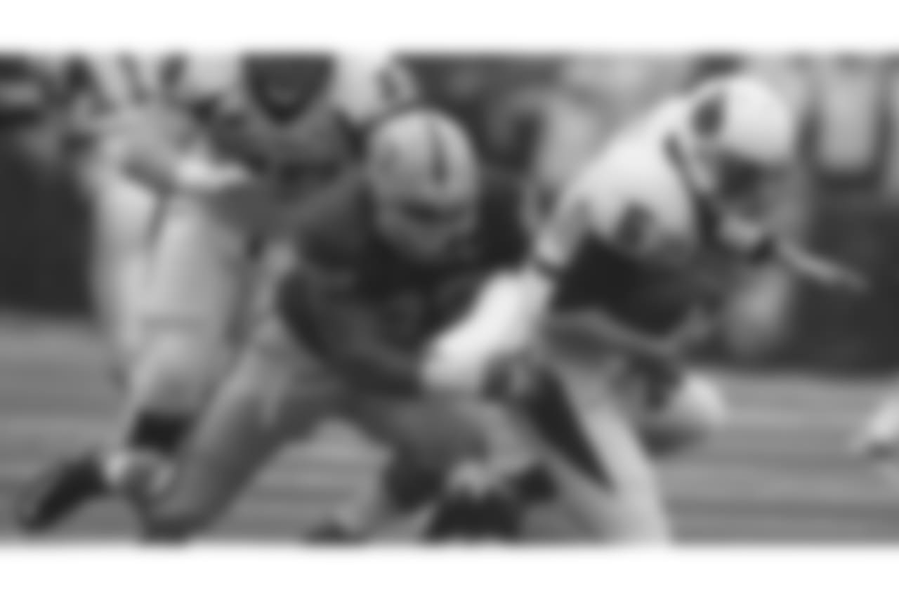 #76 - Mike Daniels - Iowa