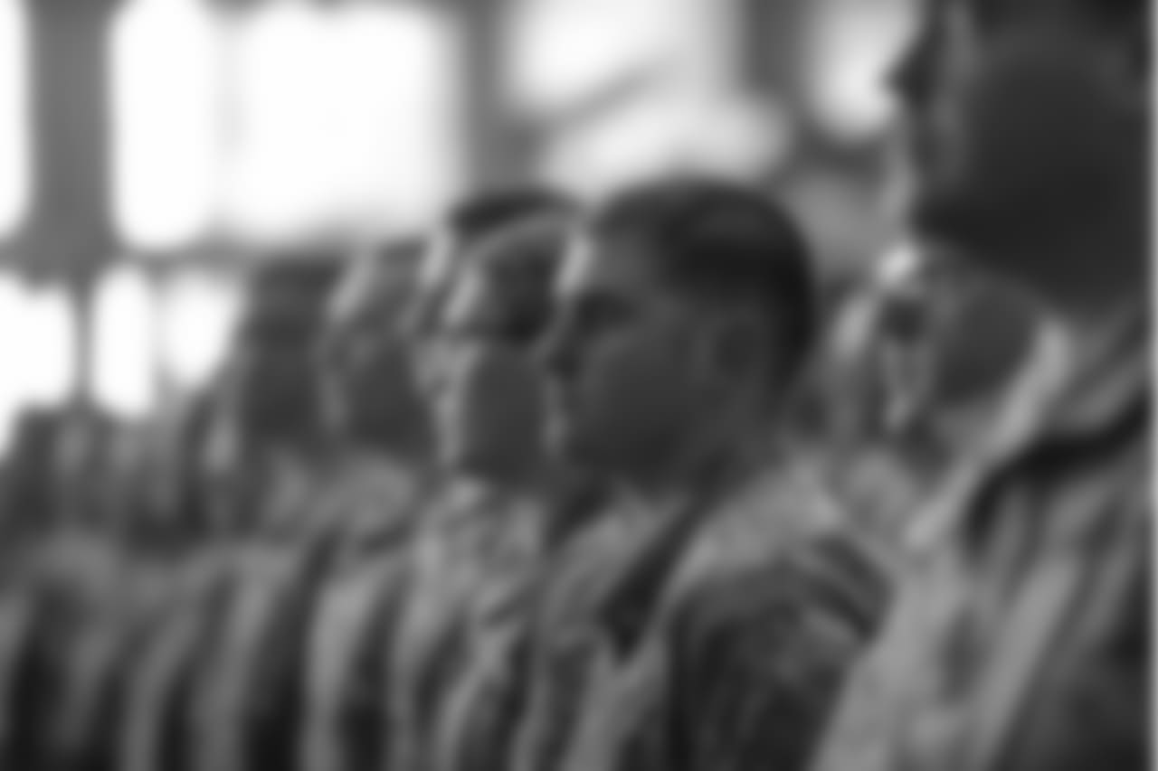 181129-military-sendoff-08