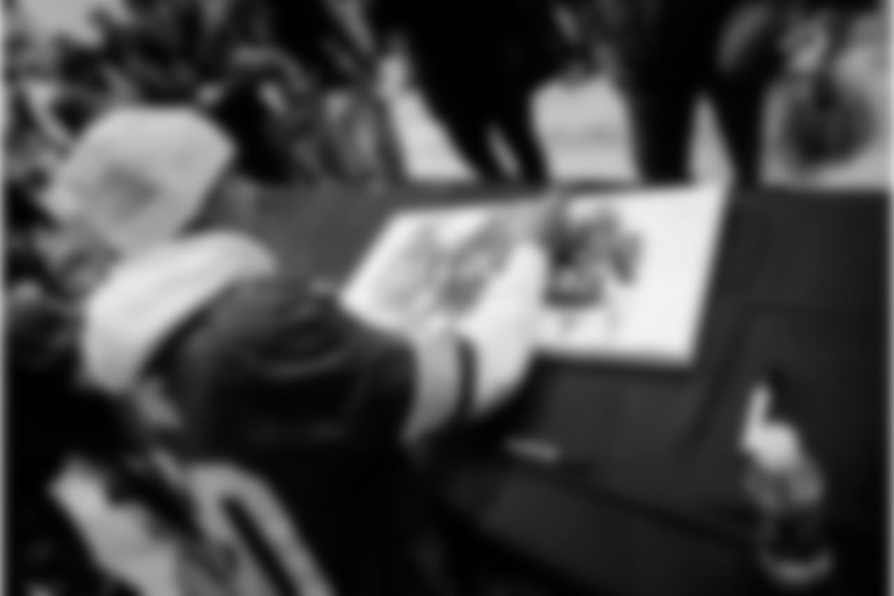 181203-autographs-hartwig-26